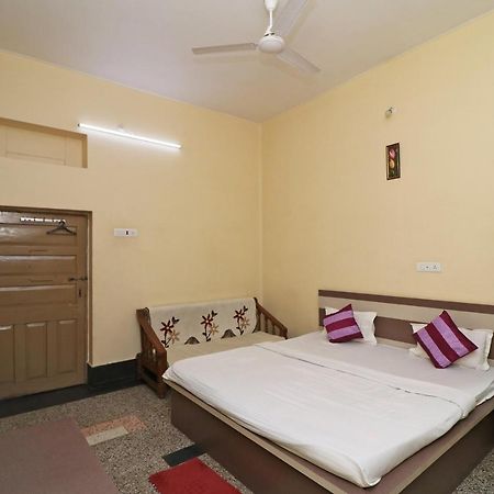 Spot On 39527 Hotel Saraogi Spot Gaya Exterior foto