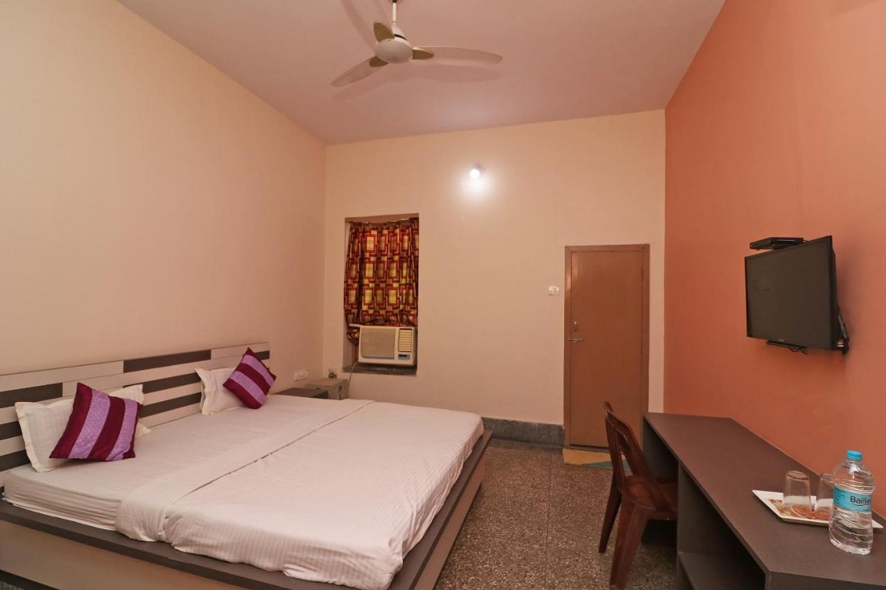Spot On 39527 Hotel Saraogi Spot Gaya Exterior foto